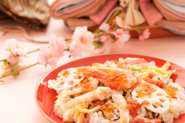 忙しく働くママでも簡単すぐ出来る！ひな祭り「ちらし寿司」レシピはこれで決まり。